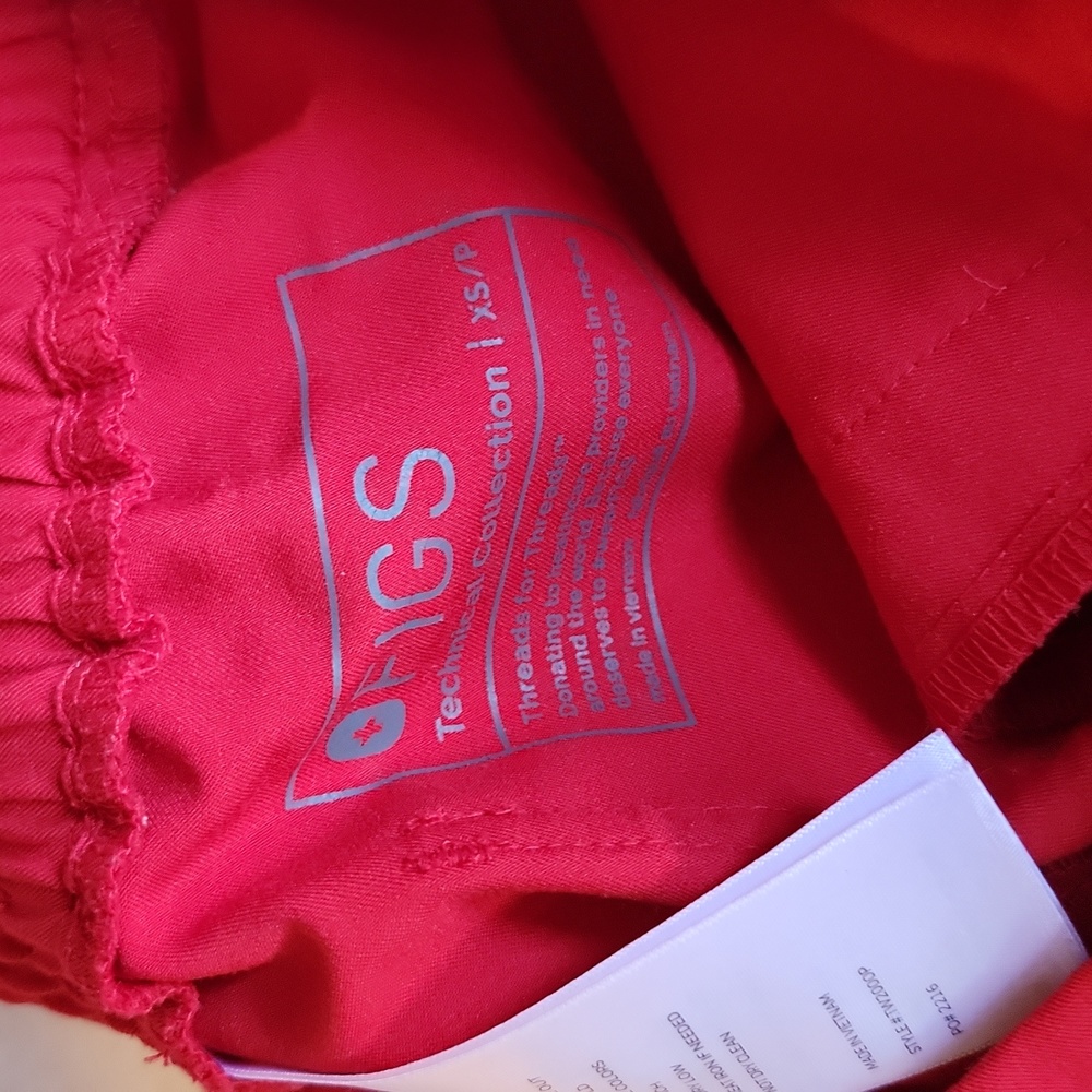 Women's XS extra small FIGS Technical Collection scrub bottoms red - Picture 3 of 7